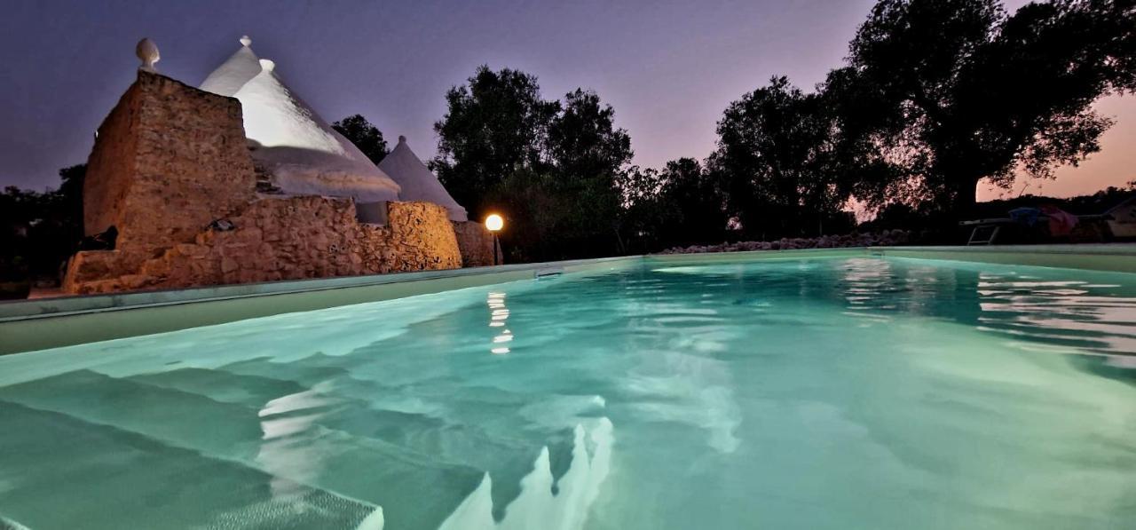 Trullo Tarantini Con Piscina Privata Lejlighed Latiano Eksteriør billede