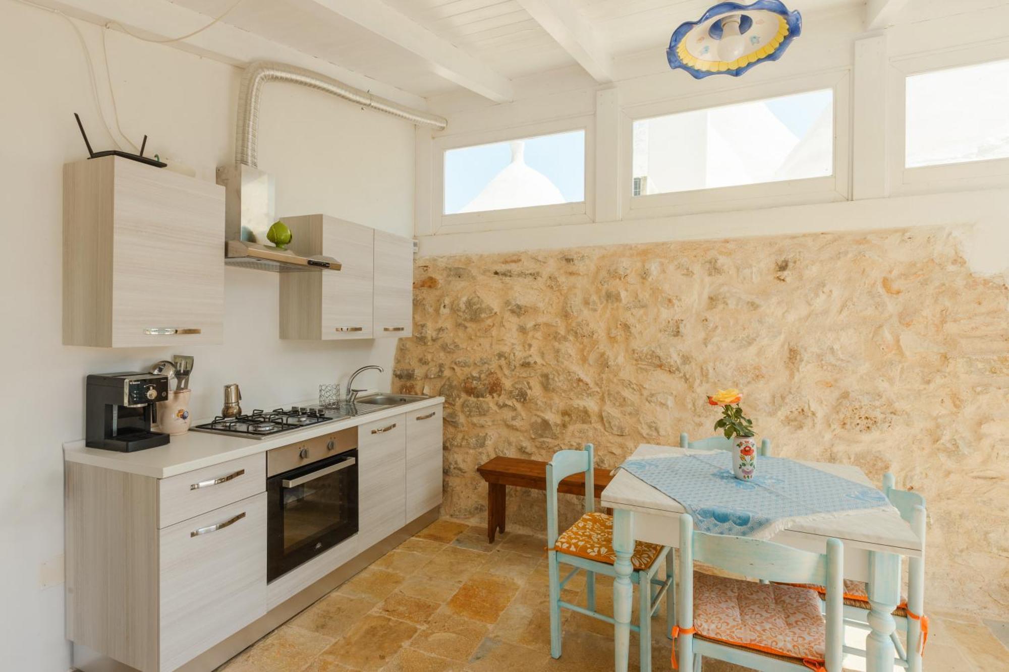Trullo Tarantini Con Piscina Privata Lejlighed Latiano Eksteriør billede