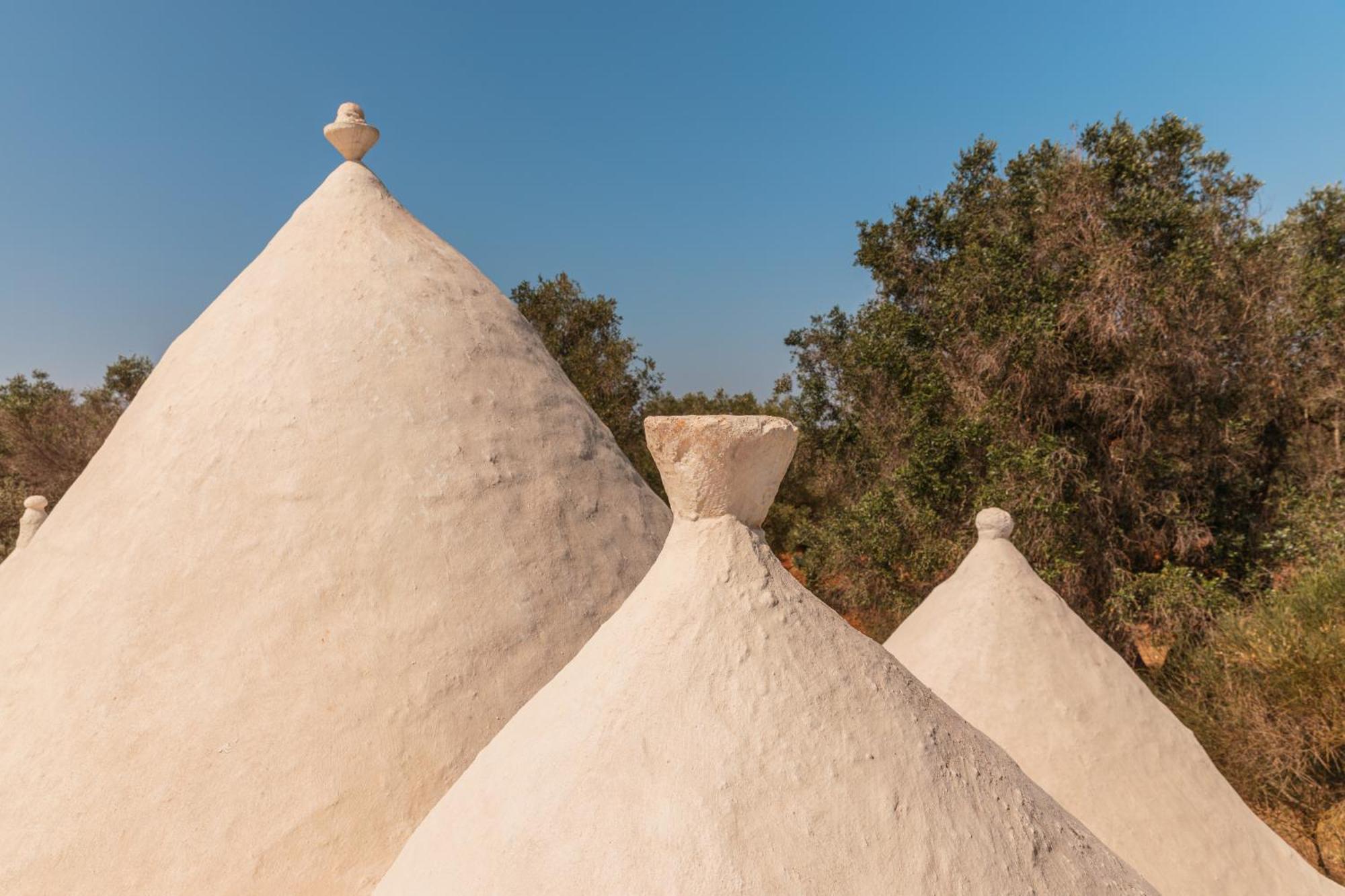 Trullo Tarantini Con Piscina Privata Lejlighed Latiano Eksteriør billede
