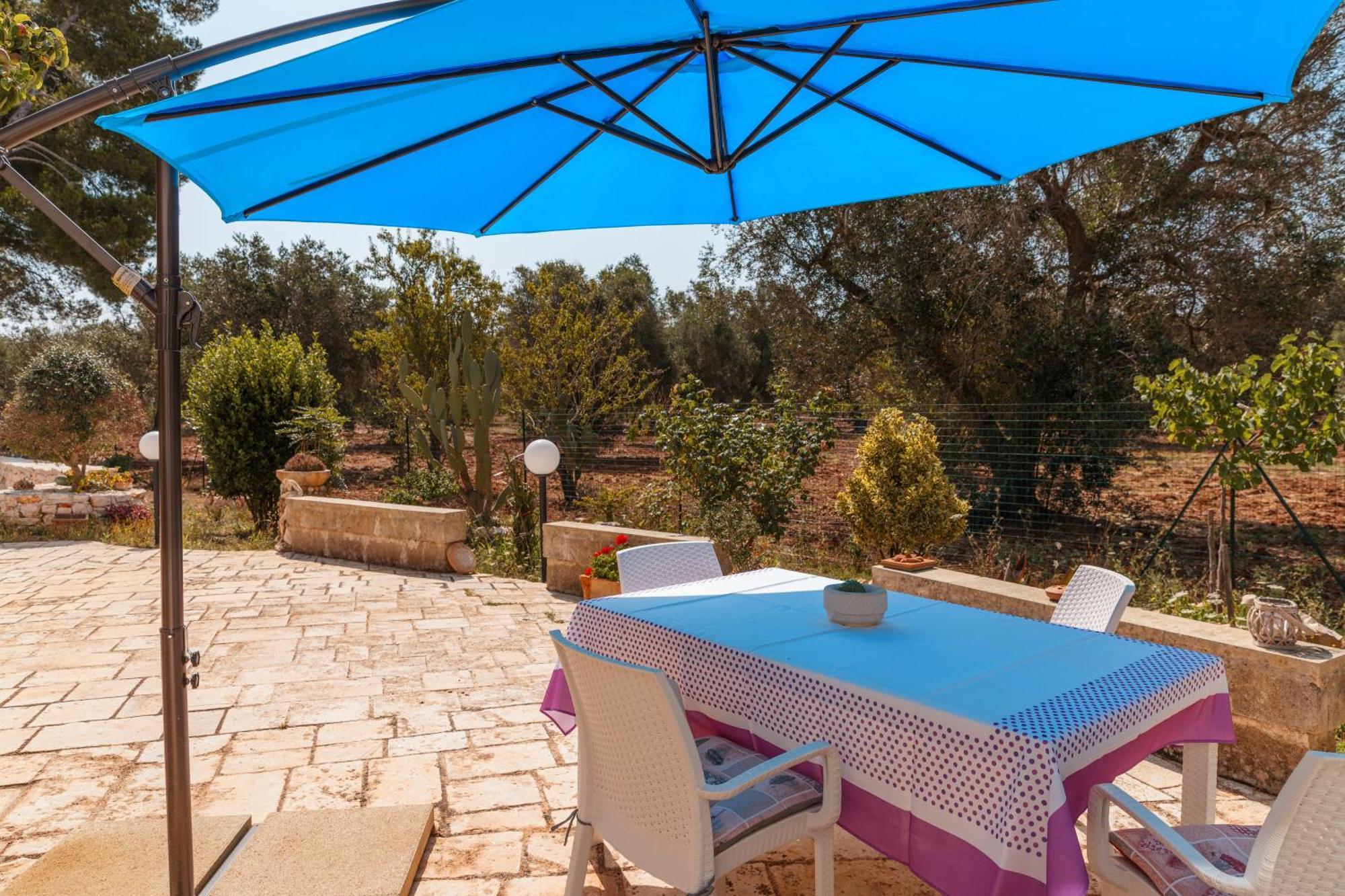 Trullo Tarantini Con Piscina Privata Lejlighed Latiano Eksteriør billede