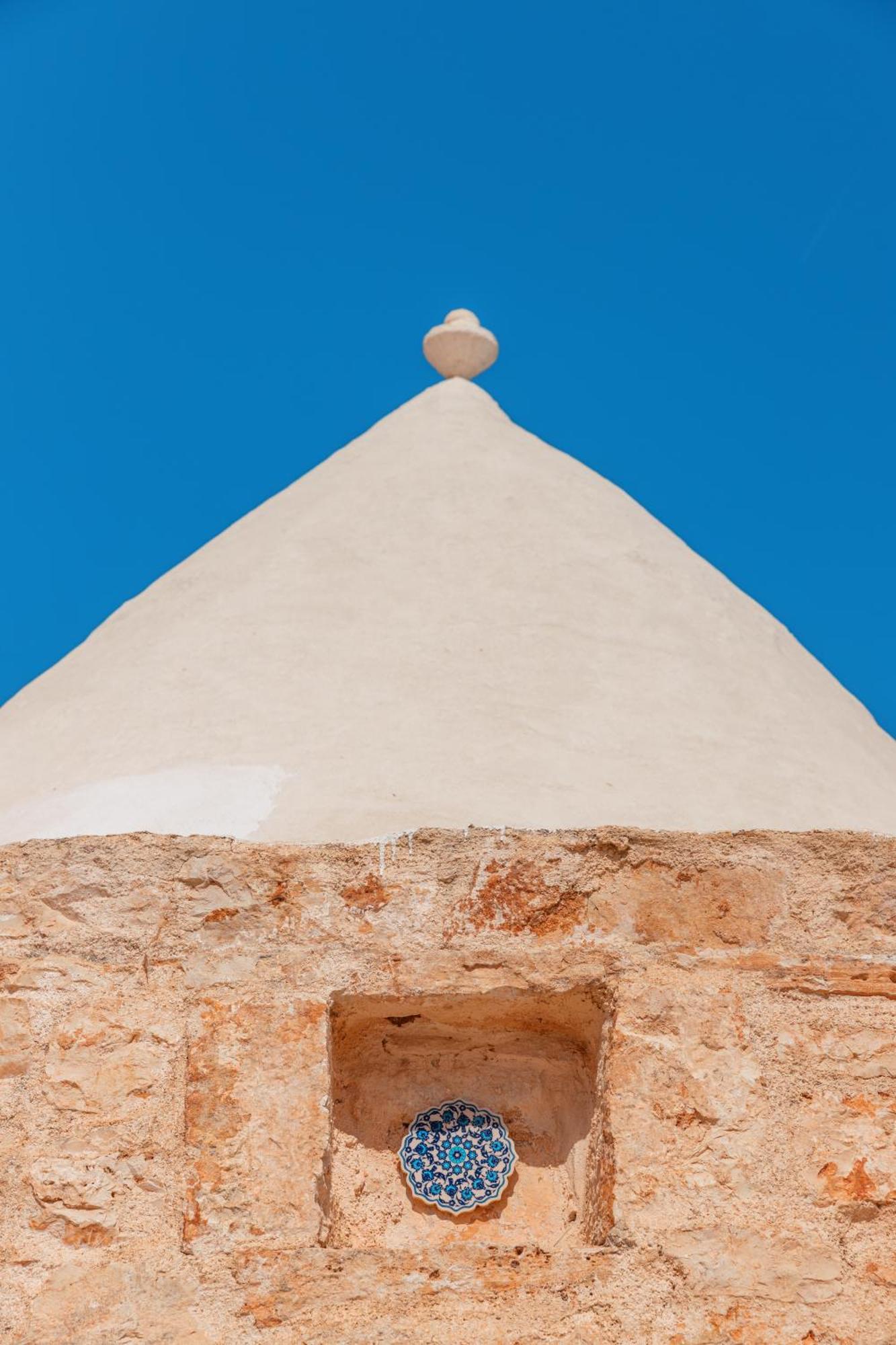 Trullo Tarantini Con Piscina Privata Lejlighed Latiano Eksteriør billede