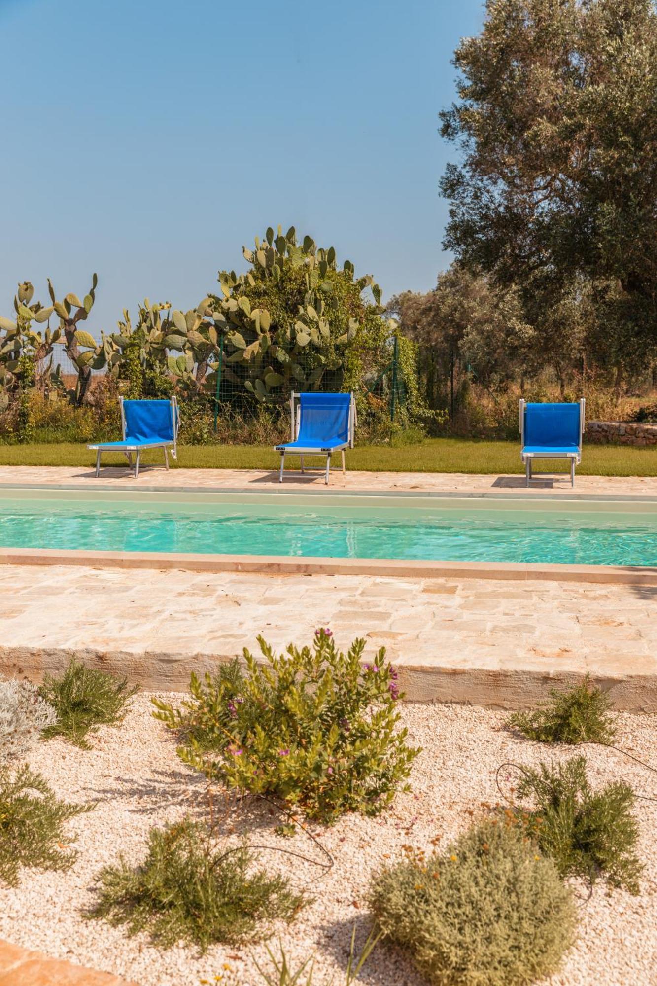 Trullo Tarantini Con Piscina Privata Lejlighed Latiano Eksteriør billede