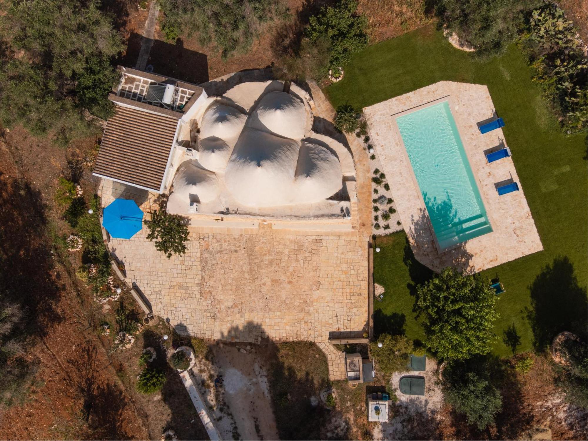 Trullo Tarantini Con Piscina Privata Lejlighed Latiano Eksteriør billede