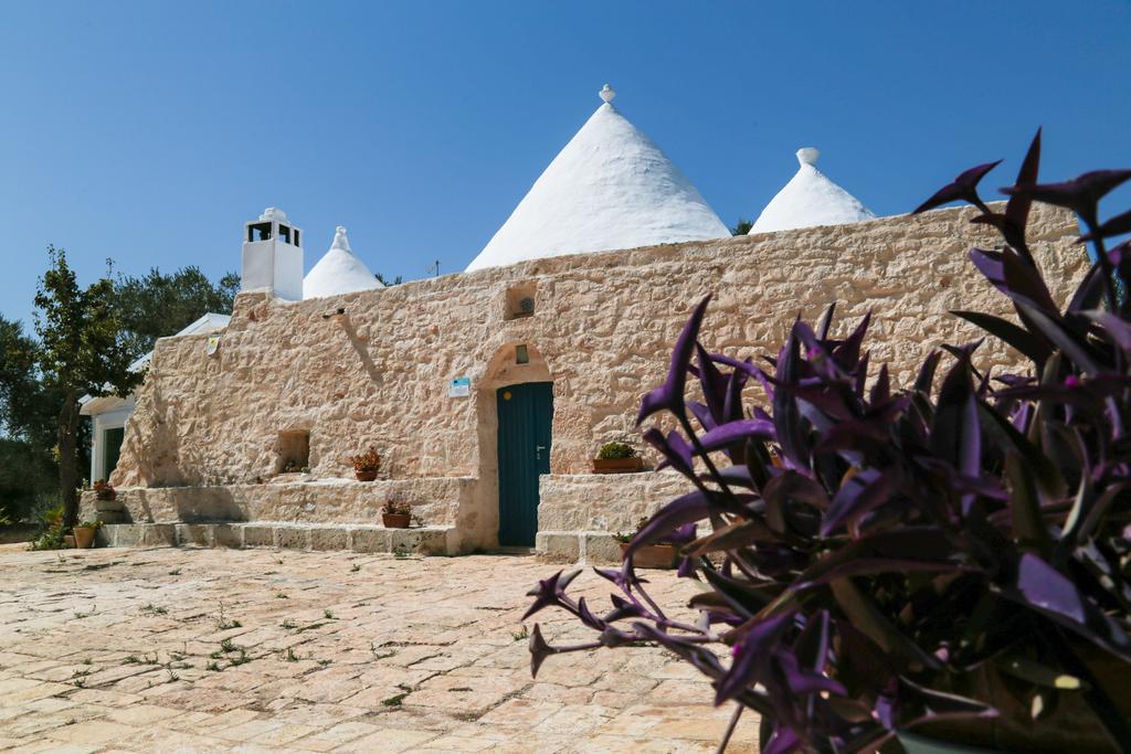 Trullo Tarantini Con Piscina Privata Lejlighed Latiano Eksteriør billede